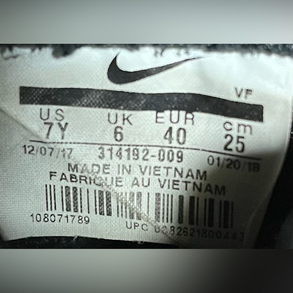 Nike Air Force 1 One Low Womens Size 8.5 (7Y) Shoes Sneakers Triple Black - Picture 9 of 10